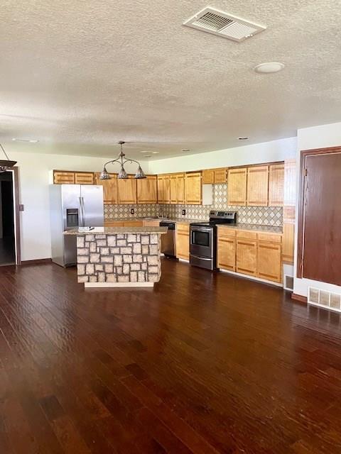 Building Photo - 900 Co Rd 3341