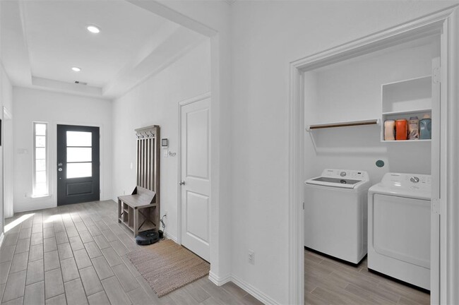 Building Photo - 3217 Climbing Gardens Ct