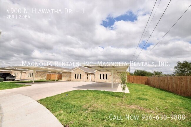 Foto del edificio - 4900 N Hiawatha Dr