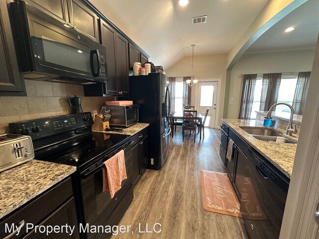 Building Photo - 3 br, 2 bath House - 351 Avondale Lane