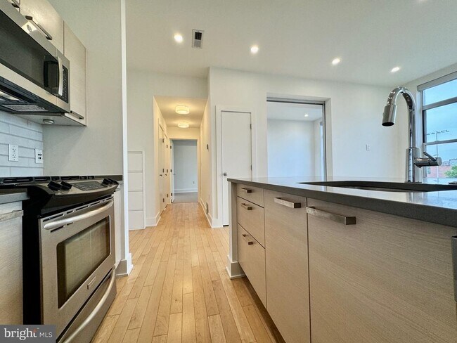 Foto del edificio - 1616 11th St NW