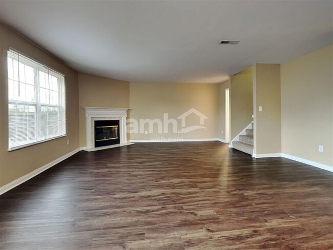 Foto del edificio - 4704 Ashfield Dr
