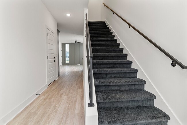 Building Photo - 537 Bellamy Ln