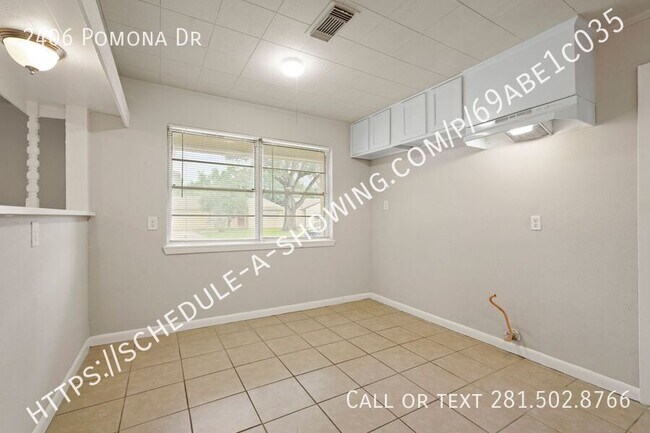 Building Photo - 2406 Pomona Dr