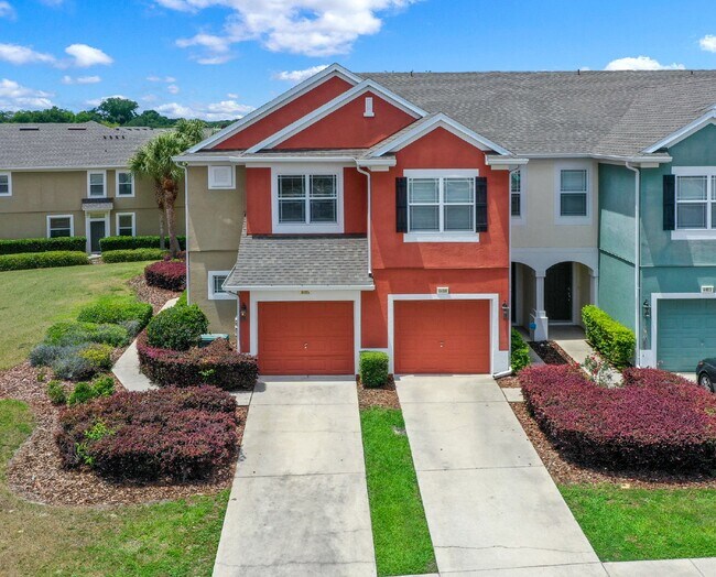 Building Photo - Corner Unit ~ Lake View ~ Maintenance Free...