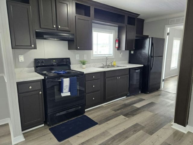 Foto del edificio - 8750 Symmes Rd