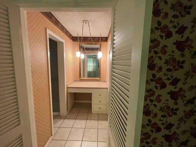 Foto del edificio - Spacious 3 bedroom, 2 bath