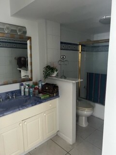 Foto del edificio - 7135 Collins Ave