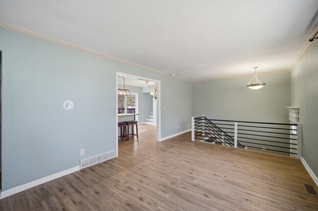 Foto del edificio - 4611 W Shore Dr