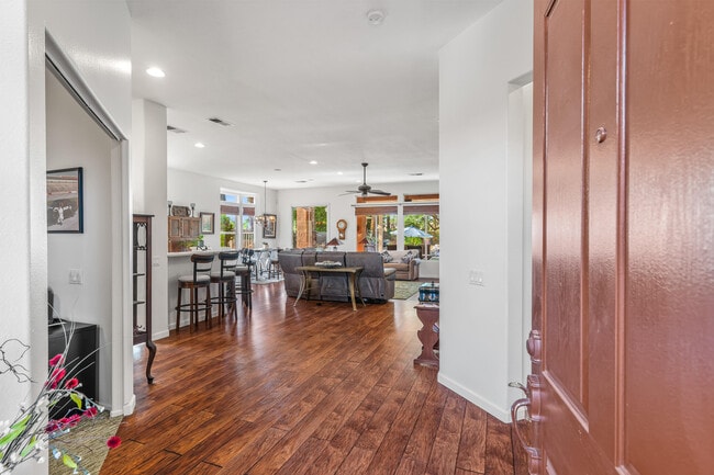 Building Photo - 44129 Royal Troon Dr