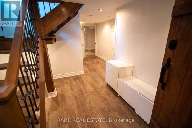 Building Photo - 391 Alper St