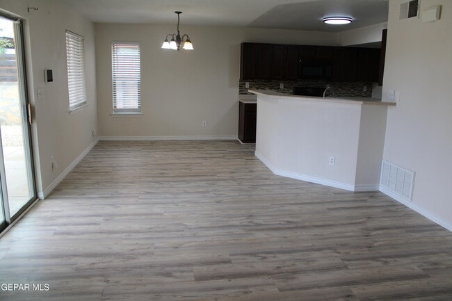 Building Photo - 14313 Island Point Dr