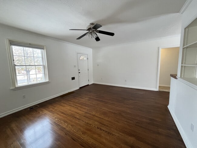 Foto del edificio - 2521 Dearborn St