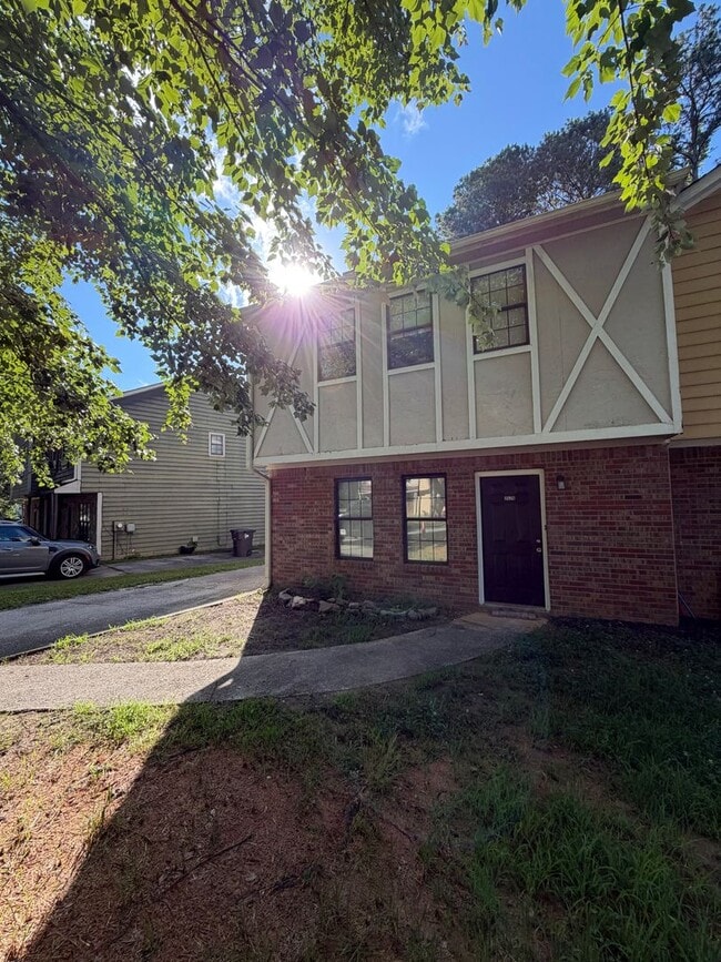 Building Photo - 3526 Hopkins Ct