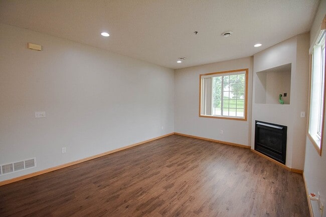 Building Photo - 2827 Agate Pl NW