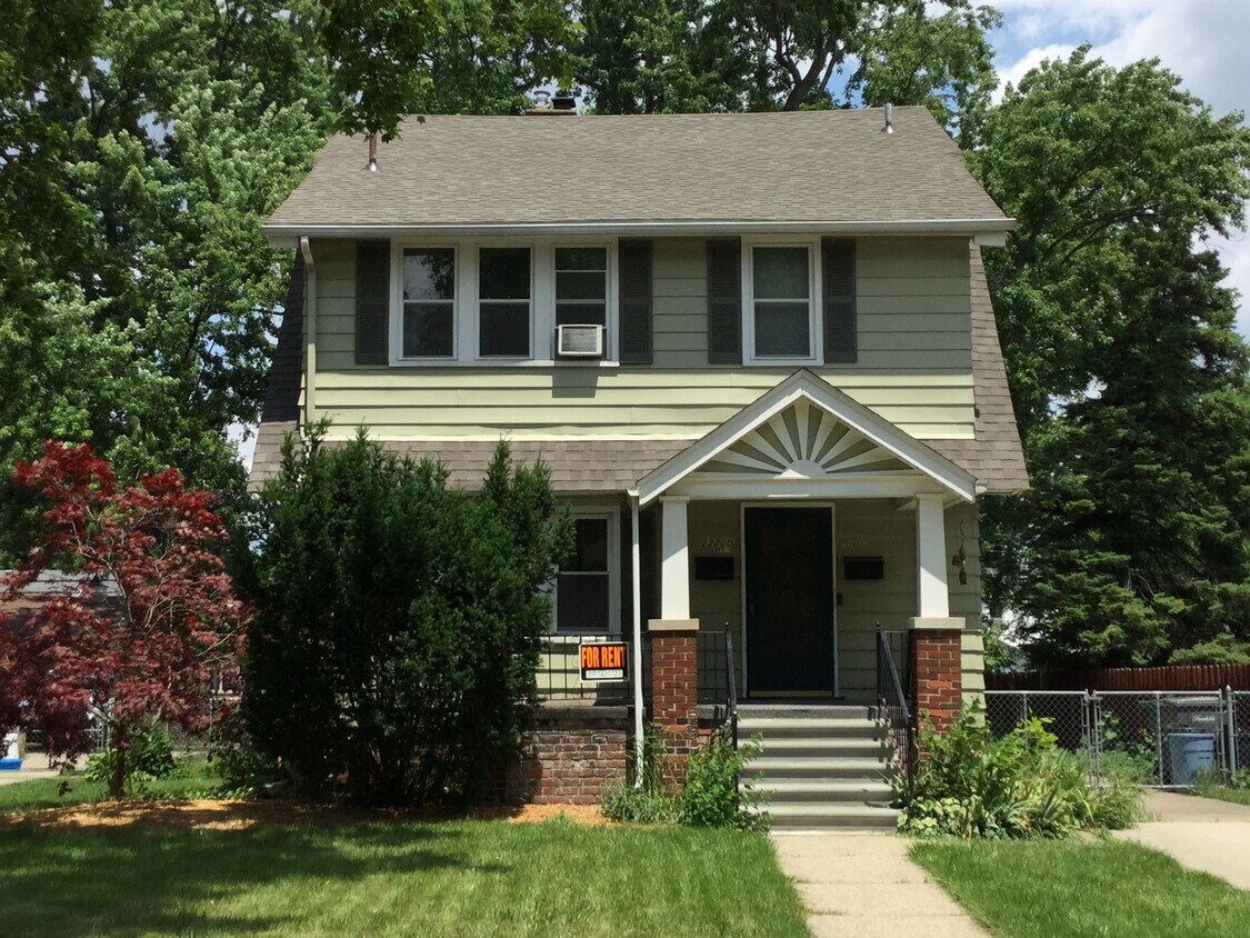 22200 Olmstead St, Dearborn, MI 48124 Townhome Rentals in Dearborn MI