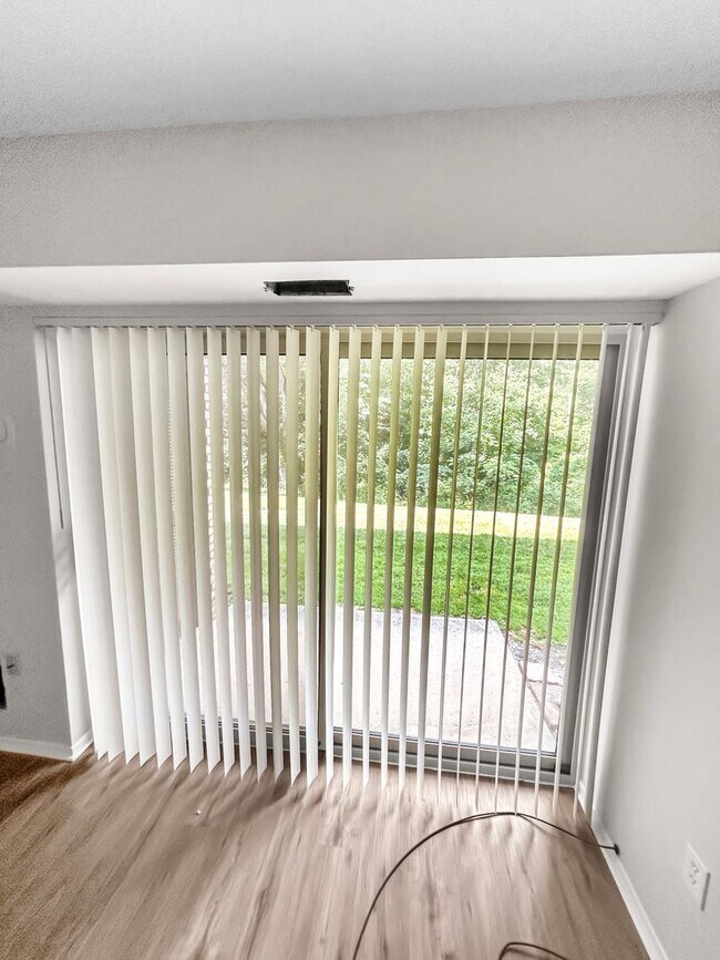 Building Photo - One Bedroom Condo in Moon Township!!