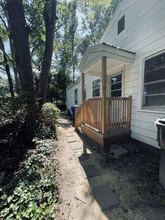 Photo - 117A White Oak Dr House
