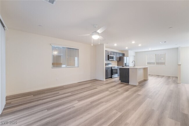 Foto del edificio - 6858 Truffle Gray St