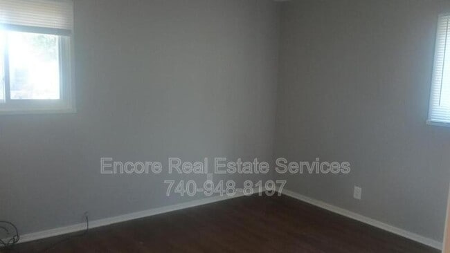 Building Photo - 575 Seneca Dr