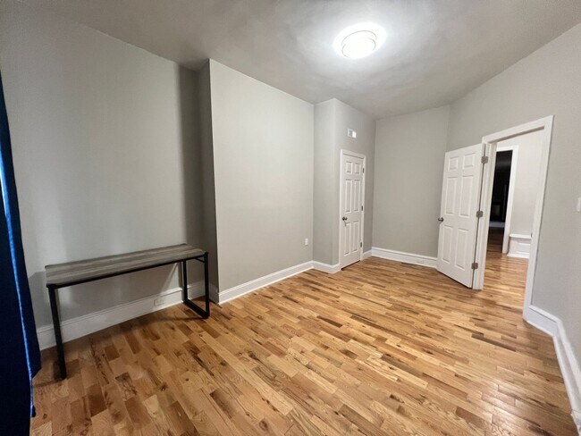 Building Photo - 5B2B house | Walking distance to Drexel University and UPenn