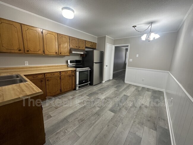 Building Photo - 1034 Hamilton Cir NW