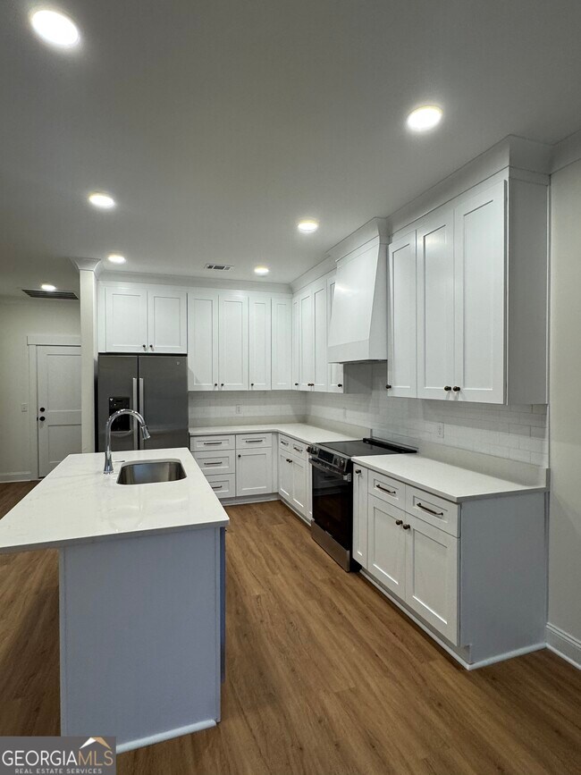 Foto del edificio - 105 Longpoint Dr