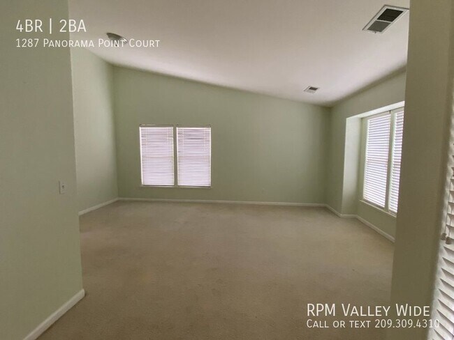 Foto del edificio - Beautiful North Merced 4 bedroom home Comi...