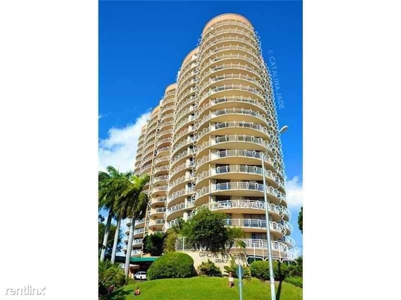 Building Photo - 2843 S Bayshore Dr