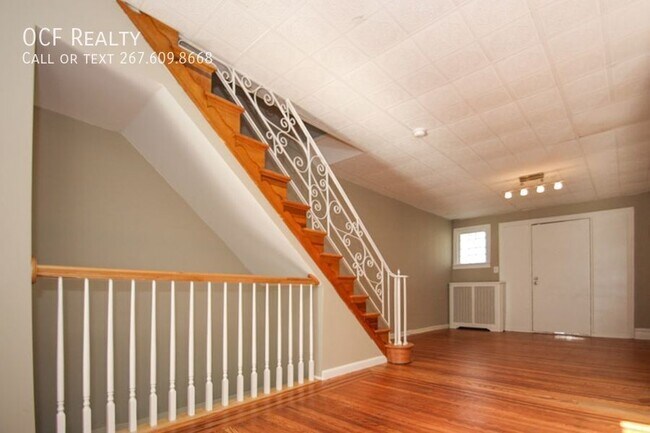 Building Photo - 5768 N 20th St
