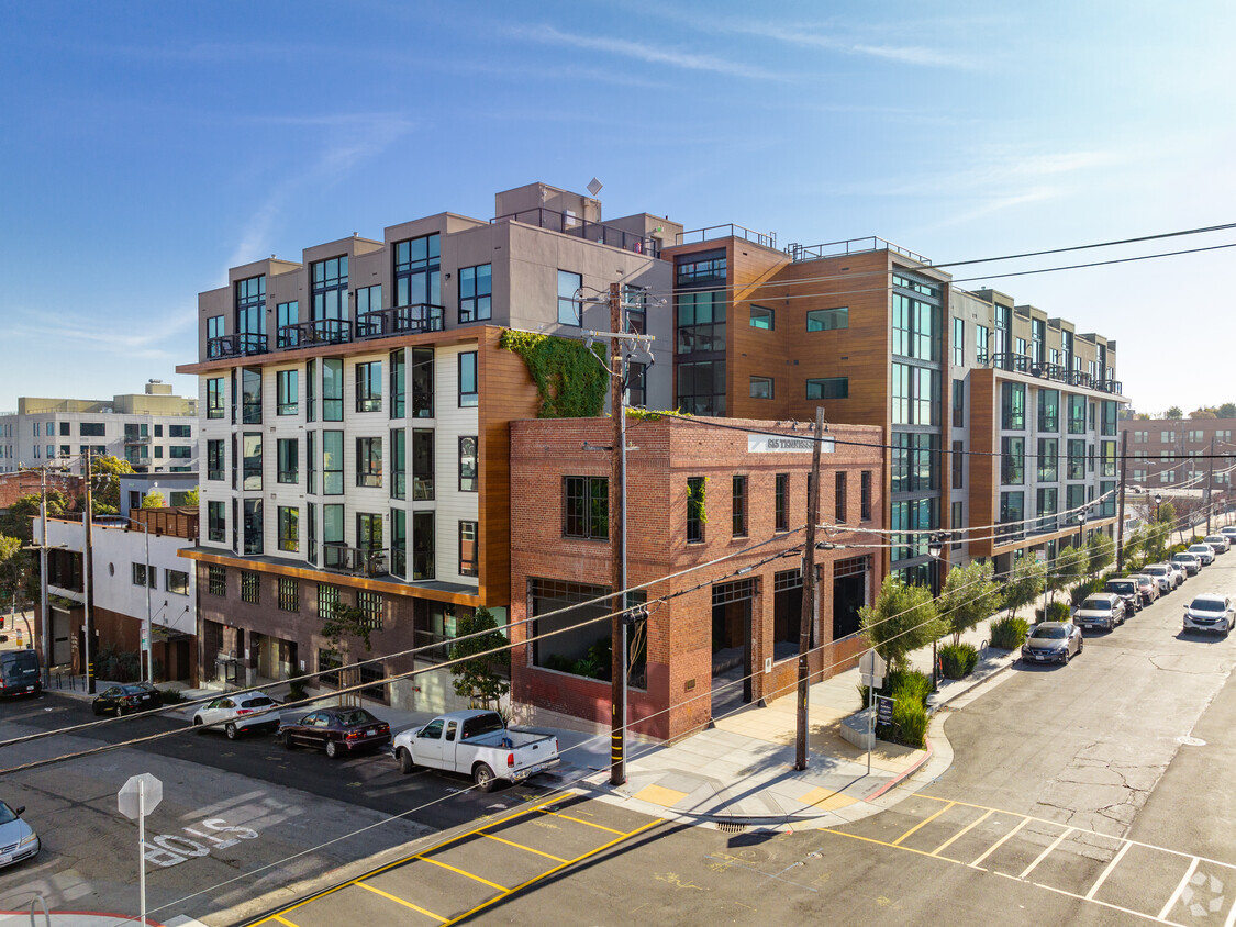 Foto principal - 815 Tennessee St