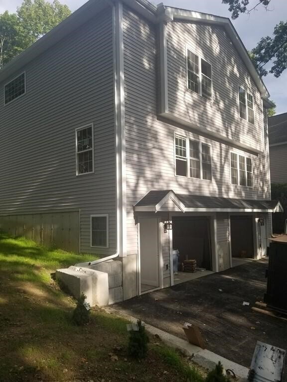 Building Photo - 22B Milton St
