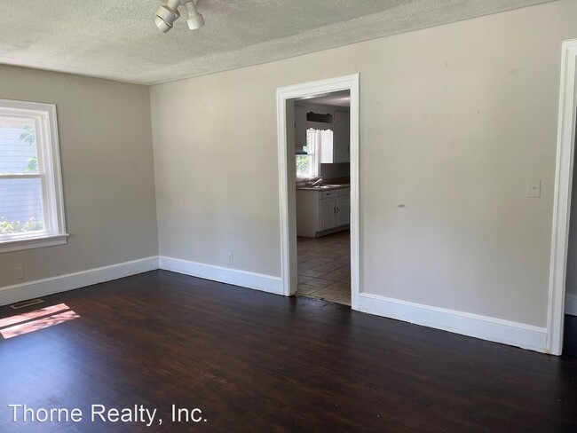 Building Photo - 3 br, 1 bath House - 1612 Davis Street