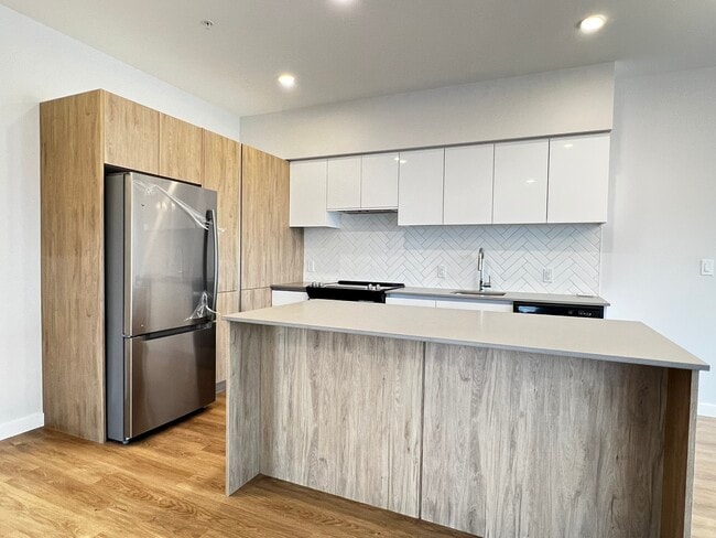 Photo du bâtiment - 3700 Burde St