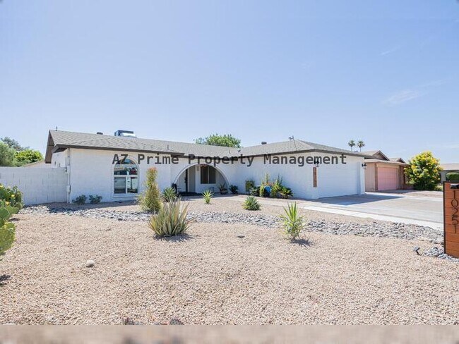 Building Photo - 10251 N 53rd Ave