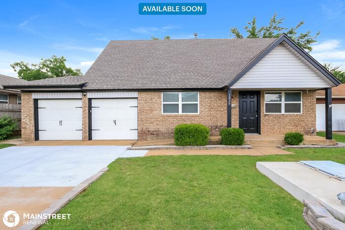 Foto principal - 1828 SUNRISE DRIVE, MOORE, OK 73160