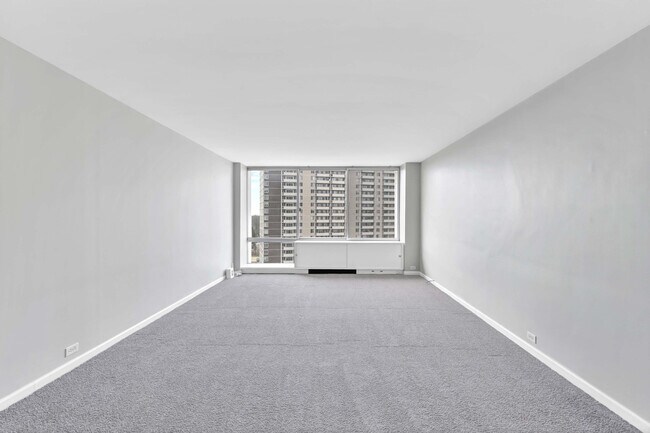 Foto del edificio - 12700 Lake Ave