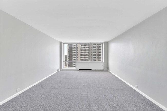 Building Photo - 12700 Lake Ave