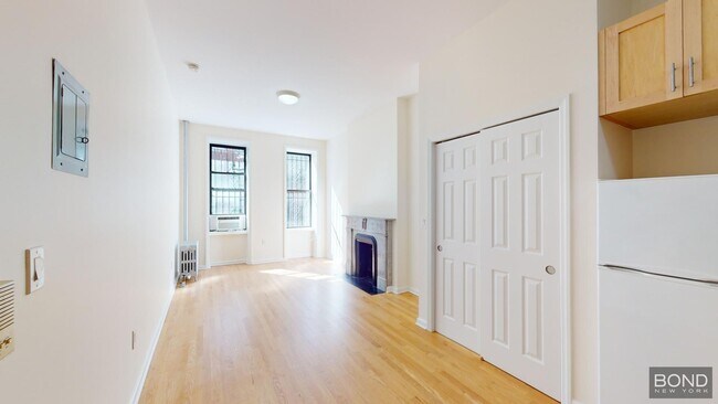 Foto del edificio - 117 E 89th St