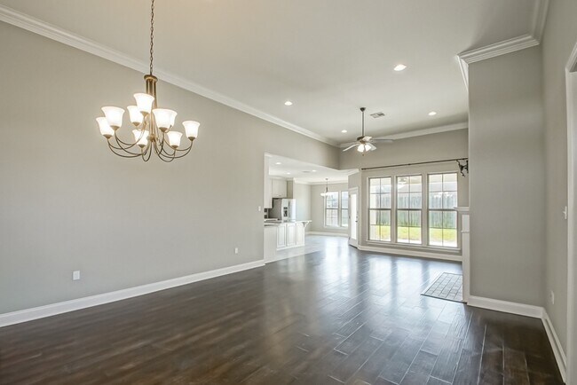 Foto del edificio - 39327 Ironwood Ave