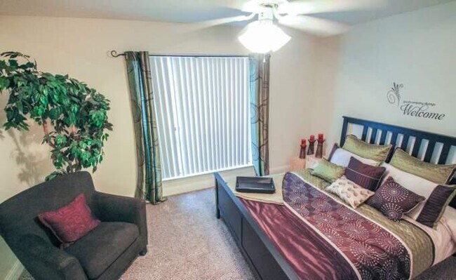 Building Photo - 2 bedroom in Dallas TX 75231