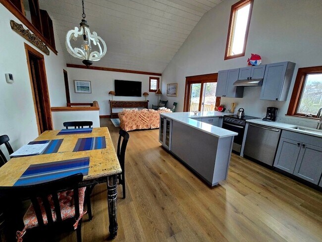 Foto del edificio - 11 Sunset Dr