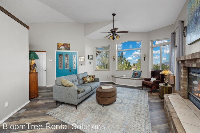 Building Photo - 4 br, 3 bath House - 1514 Eagle Crest Drive