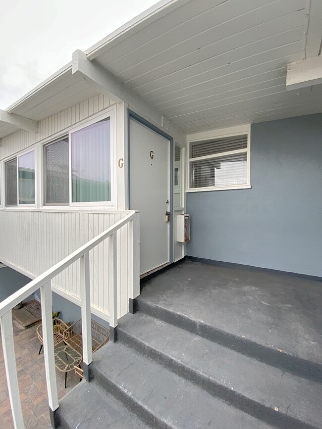 Front of unit - 1706 Esplanade