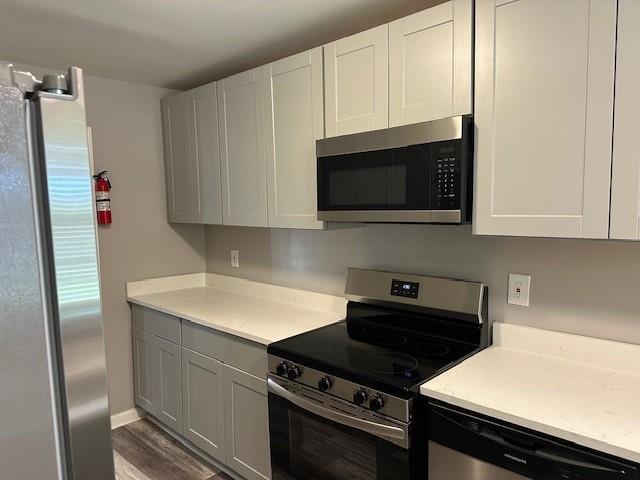 Foto del edificio - 506 Pineridge Rd