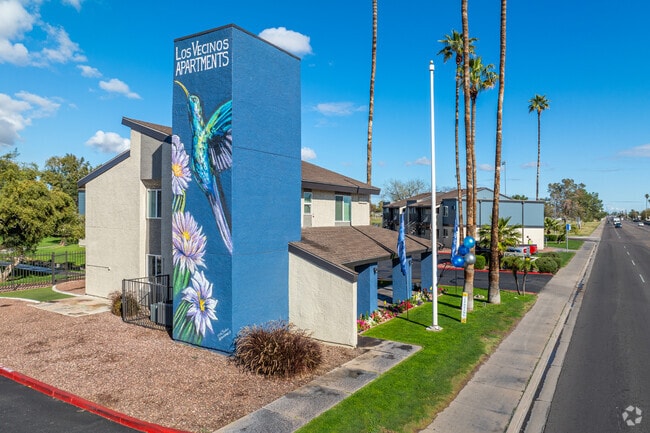 Building Photo - Los Vecinos Apartments