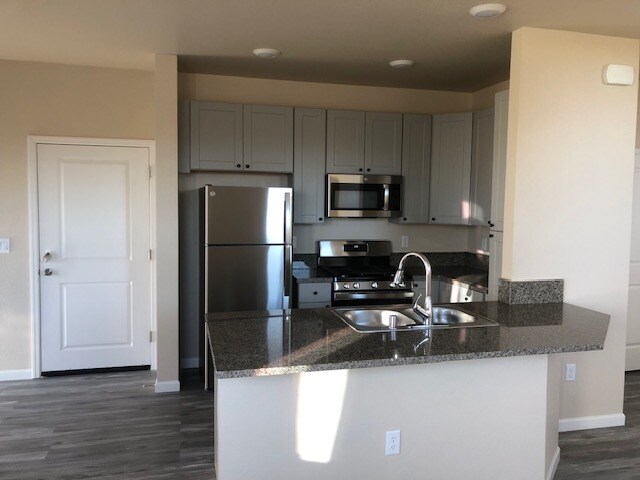 Building Photo - 1150 Chisholm Trl