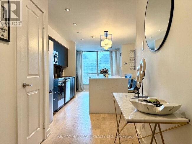 Building Photo - 50 Lynn Williams St