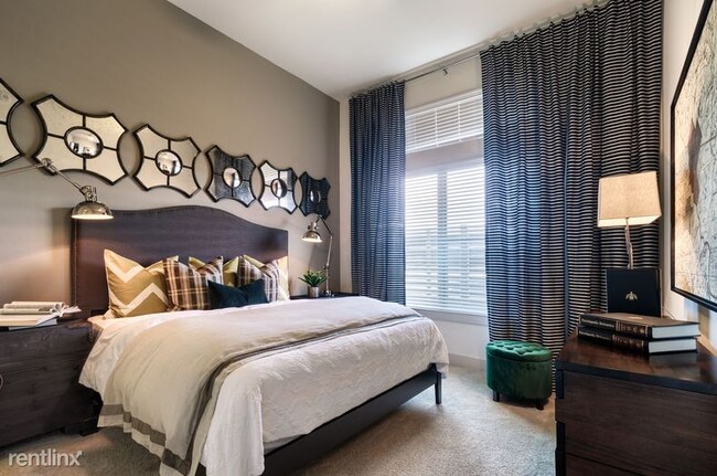 Foto del edificio - Studio, 1 bath Flat - 2506 Florence St