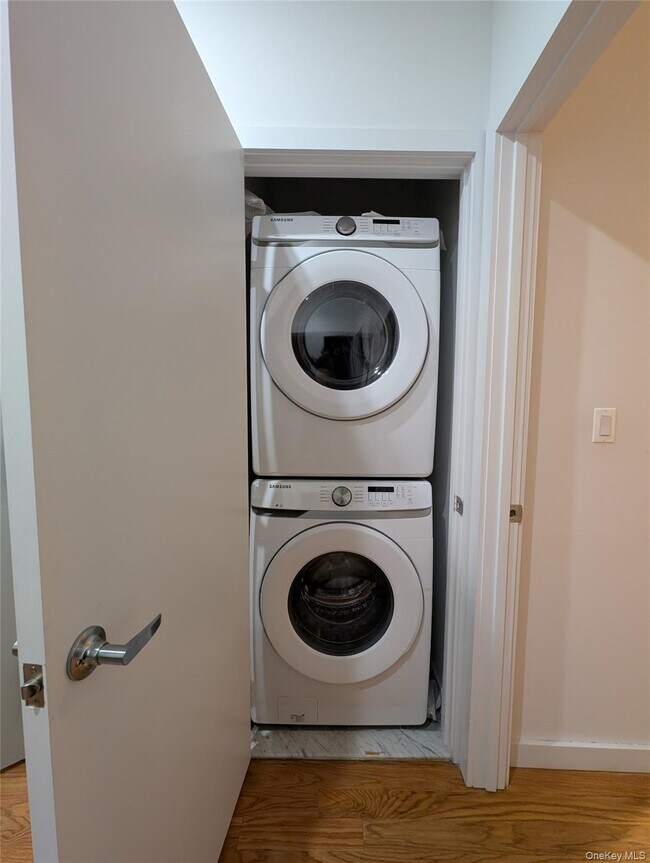 Foto del edificio - 36-19 30th St